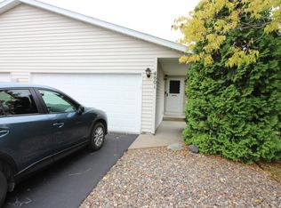 4801 Helena Rd N, Oakdale, MN 55128