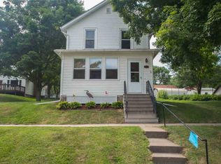 622 3rd St, Princeton, IA 52768