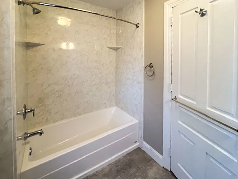 822 S Duke St — Photo 13