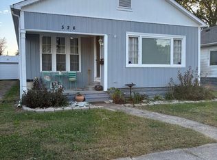 526 E Smith St, Benton, IL 62812