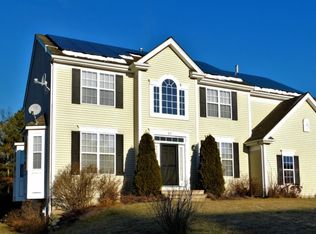 52 Freeman Dr, Plymouth, MA 02360