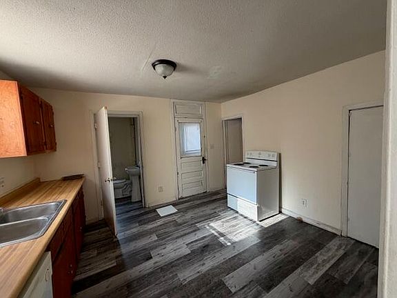 3rd image of 719 N Nettleton Avenue