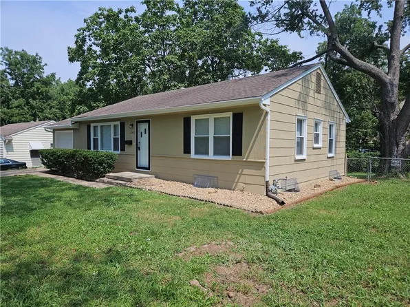 10413 Richmond Ave, Kansas City, MO 64134