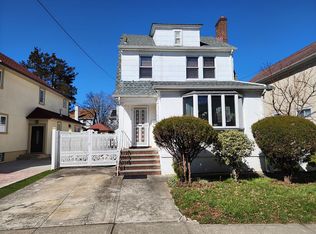 18919 45th Rd, Flushing, NY 11358