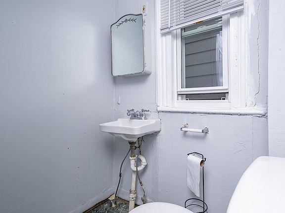 4th image of 97 14th St #14700014