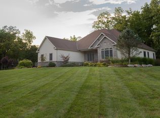 6558 Cook Rd, Powell, OH 43065