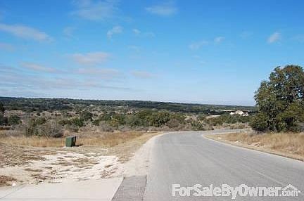 3rd image of 1009 Breve Cir