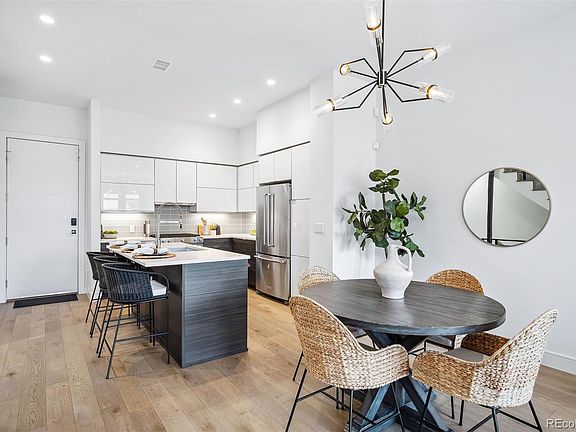 4th image of 340 E Exposition Avenue #4