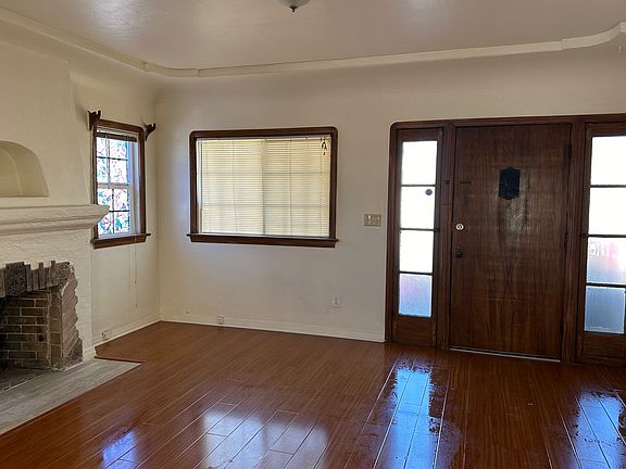 2nd image of 412 W Norwood Pl