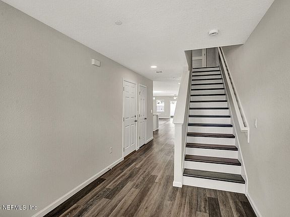 3rd image of 438 S 10TH Street