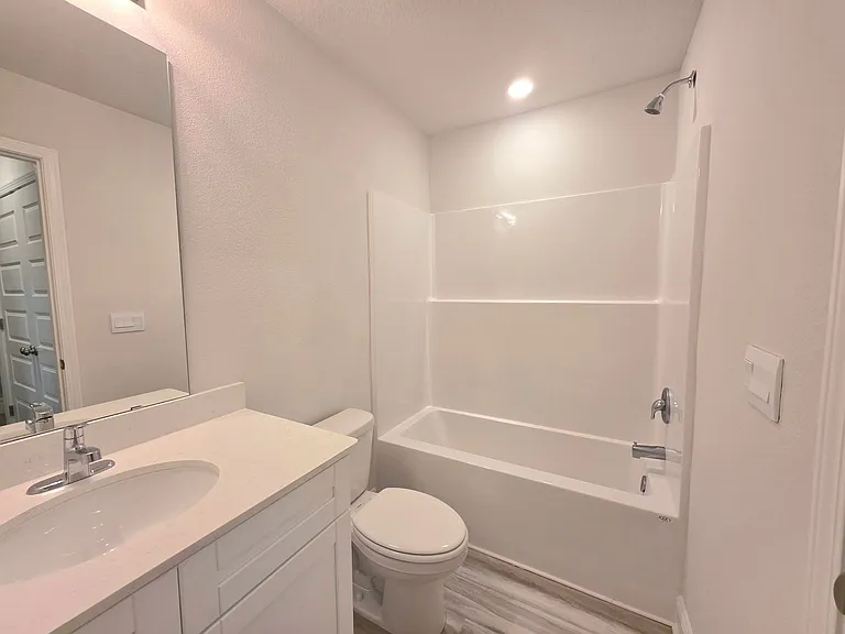 4006 Pendragon Cir — Photo 10