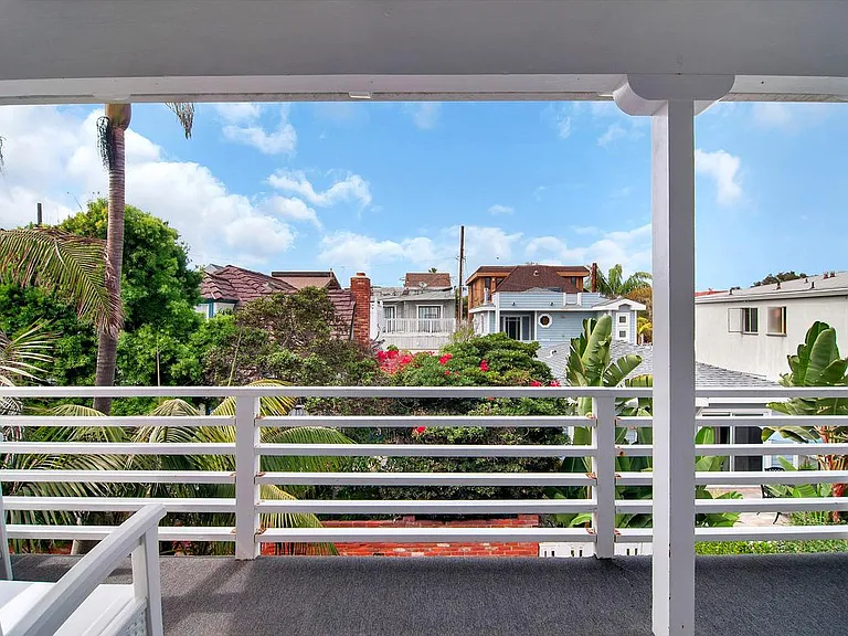735 Balboa Ct — Photo 17