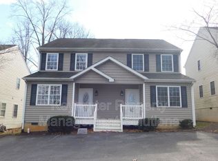 1420 4th St, Waynesboro, VA 22980