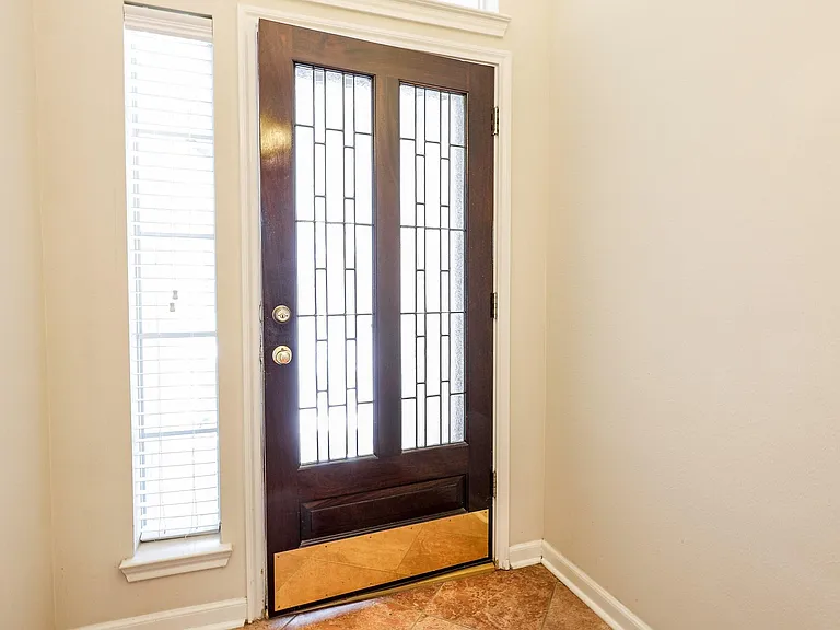 1723 Teal Brook Ln — Photo 5