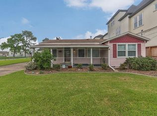 1031 E 28th St, Houston, TX 77009