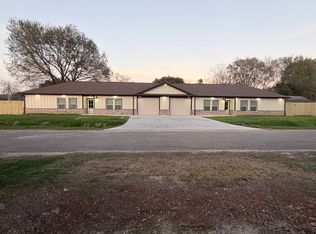 2308 Pickard Ave, Nederland, TX 77627