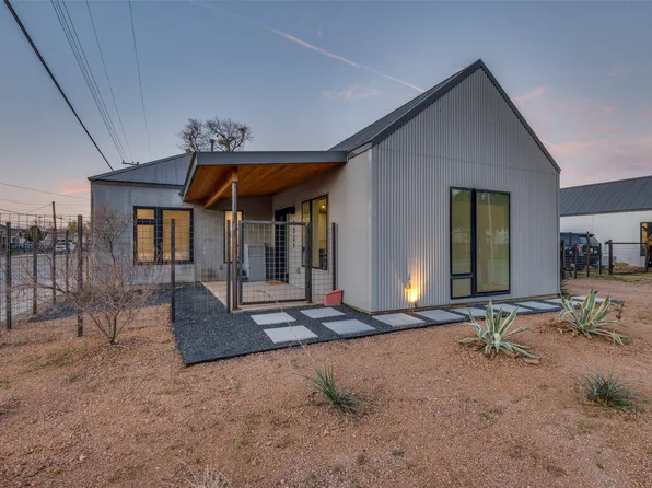 1021 Nomas St, Dallas, TX 75208