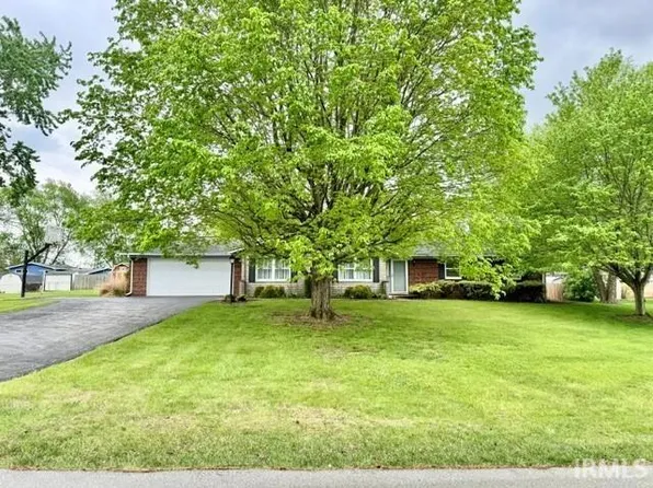 6015 Yale Ct, Kokomo, IN 46902