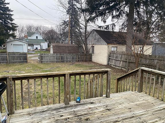 3rd image of 292 Belmont St