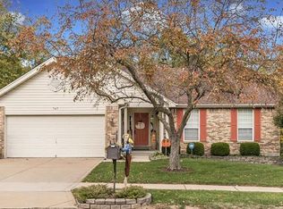 747 Trago Creek Dr, Ballwin, MO