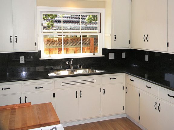 3rd image of 728 Regal Ct