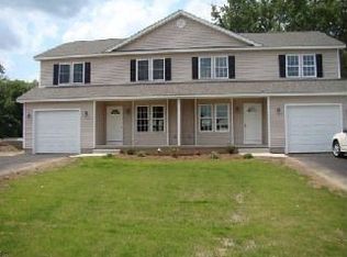 35 Hubbard St, Westfield, MA 01085