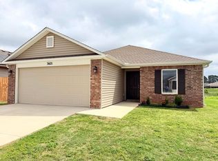 3621 S 3rd St, Rogers, AR 72758
