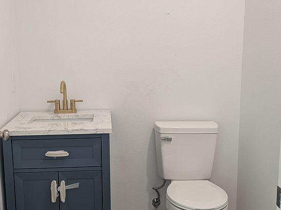 5th image of 11075 Mesquite Ave #1