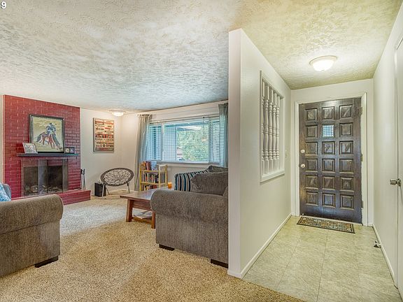 3rd image of 6514 NE 112th St