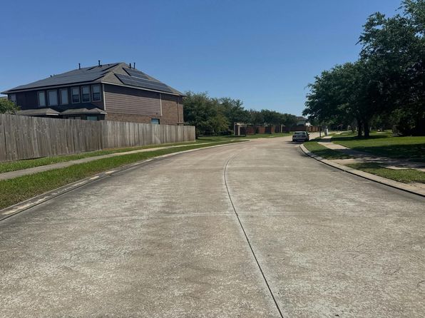 13104 Southern Manor Dr, Pearland, TX 77584