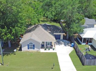 143 Pridgeon Ln, Wewahitchka, FL 32465