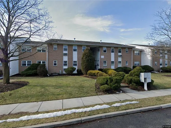 601 Mistletoe Ave APT 17, Point Pleasant Beach, NJ 08742