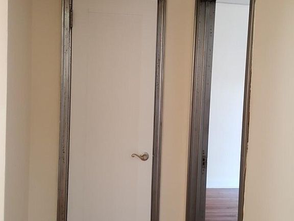 5th image of 33 Loudoun St APT 3I