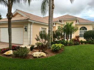 5664 Ferrara Dr, Sarasota, FL 34238