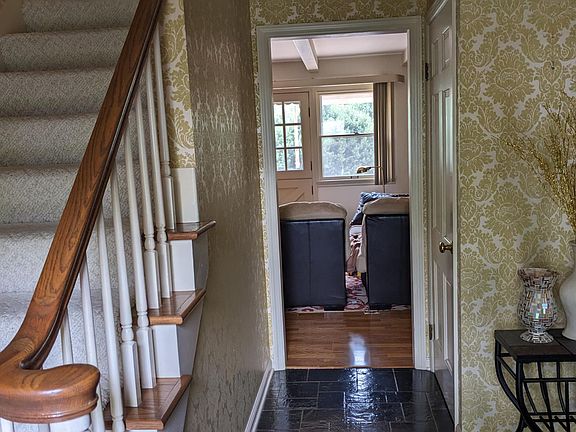 5th image of 2531 W Market St