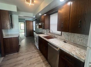 231 Main St, East Rutherford, NJ 07073