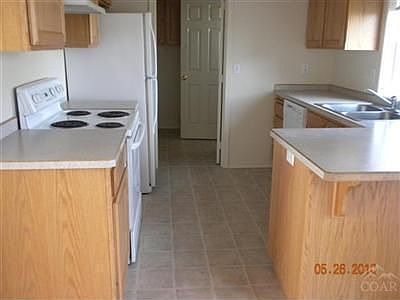 2nd image of 601 NE Sandstone Pl