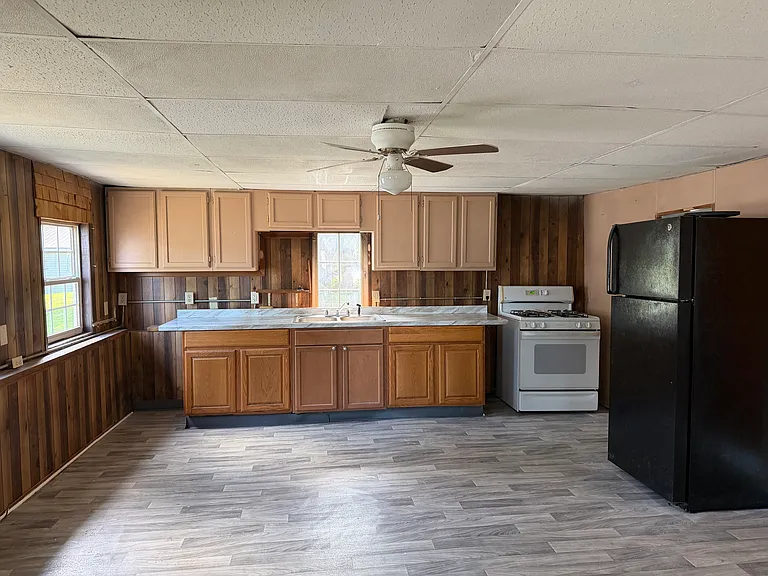 10 Wilton Cir — Photo 3