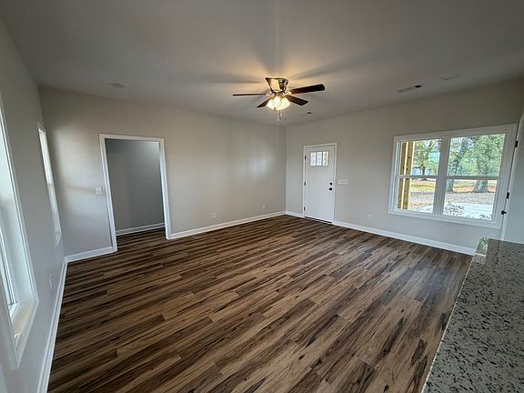 2nd image of 4004 County Road 2238