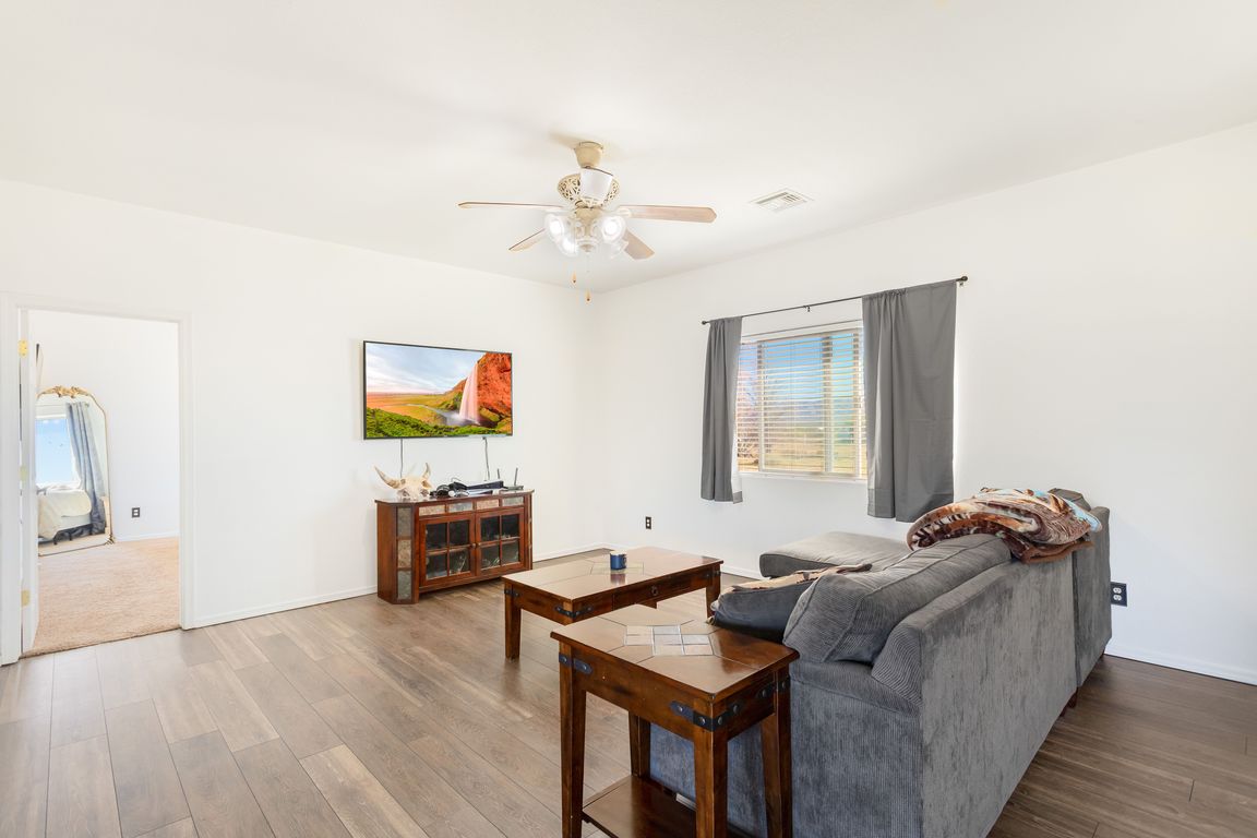 next background image