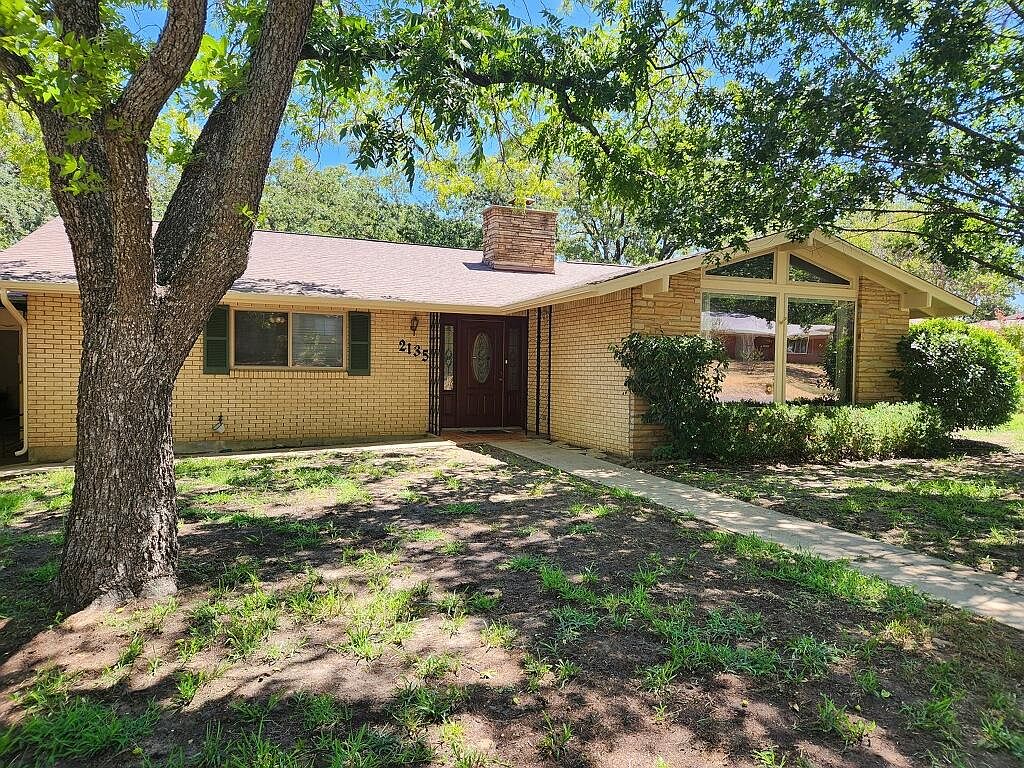 2135 Crestridge St, Stephenville, TX 76401 Zillow