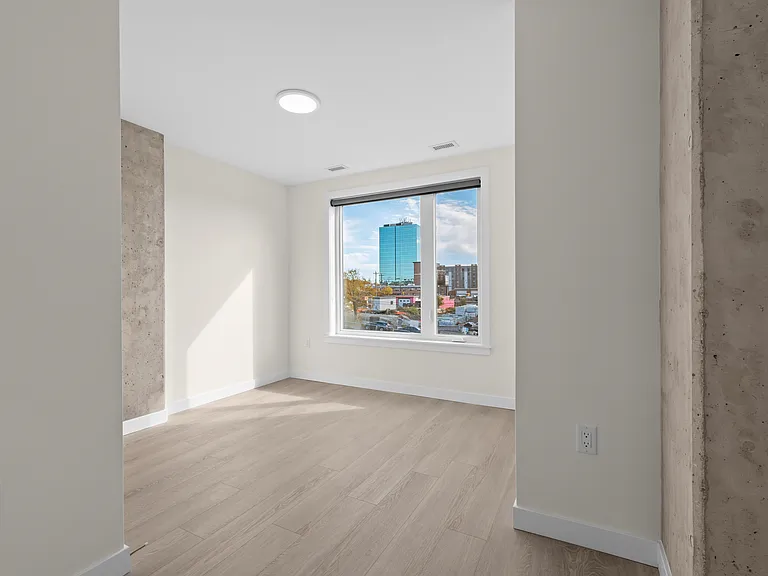 22 Dawson St — Photo 38