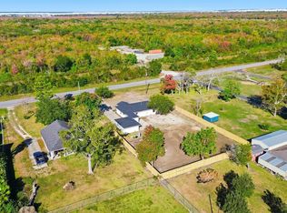 10036 Tri City Beach Rd, Baytown, TX 77523