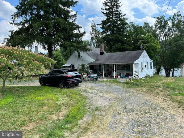 366 Juniata Pkwy E #E, Newport, PA 17074