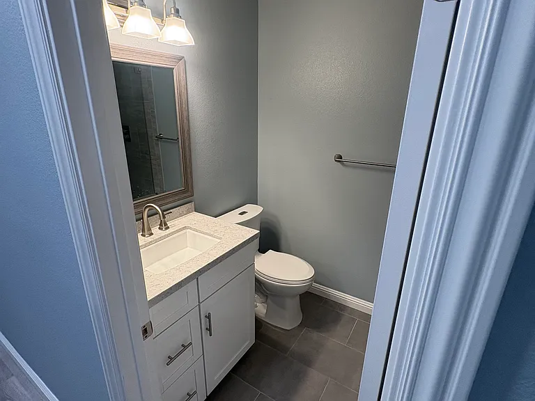 23469 Cambridge Rd — Photo 11