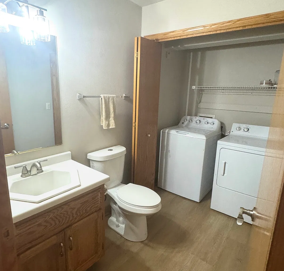 3 bed, 3200 sqft, $2,500 — Photo 4