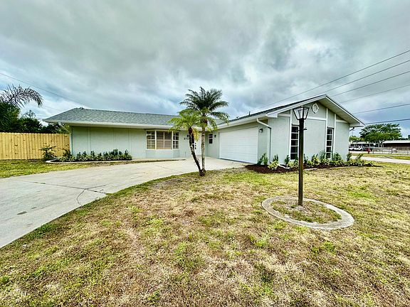 2nd image of 2718 SE Mariposa Avenue