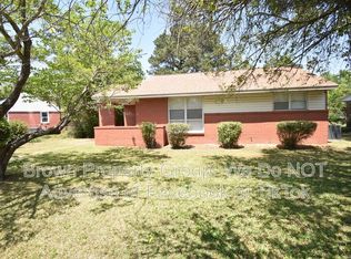 486 McBain Dr, Fayetteville, NC 28305