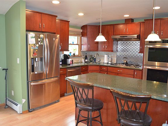 4th image of 126 Orourke St