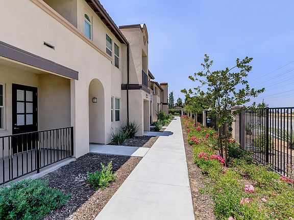 4th image of 2445 E Copper Ave #206